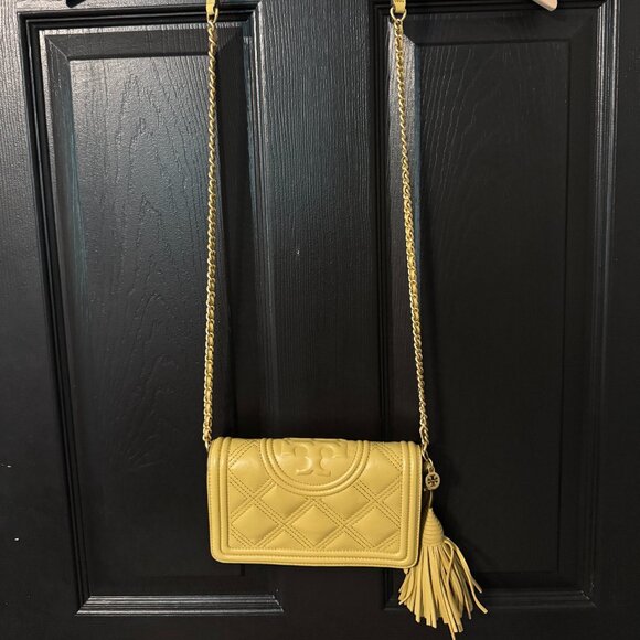 Tory Burch Wallet Crossbody Light Yellow Gold Chain and Accents - Picture 1 of 5